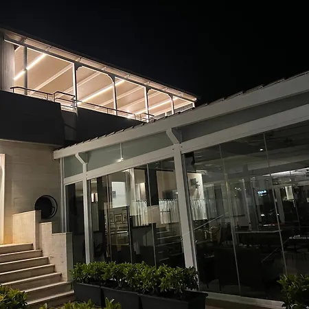 Sofia's * Полиньяно-а-Маре